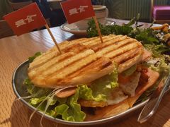 -Catch Bagel(芳草地店)