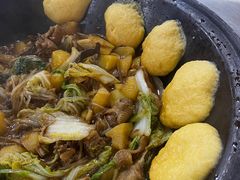 -粘豆包柴火铁锅炖