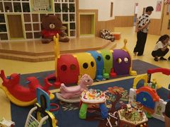 -红黄蓝早教(西海岸旗舰中心)