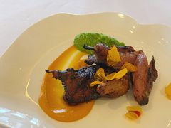 碳烤乳鸽，甜豆，旱金莲醋汁-Jean Georges