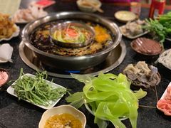 -邓莽子老火锅(中兴路总店)