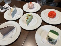 -Fridi Patisserie Cafe