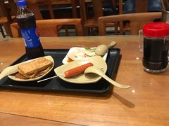 -亮亮面馆(经六路店)