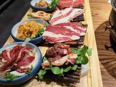 -明洞阿姨·韩式酱蟹烤肉·创意料理(三元桥店)