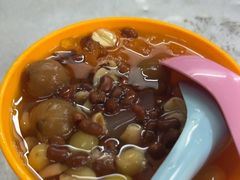 -汕头街养生糖水铺