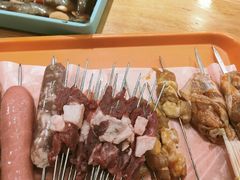 -喜悦小串丹东小黄牛海鲜烧烤大排档(民主广场店)