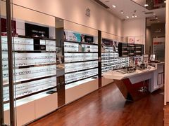 -LensCrafters亮视点·OAKLEY精选(静安嘉里中心店)