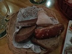 -皇冠自酿啤酒坊(中国红街5号楼店)
