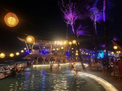 -FINNS Beach Club