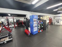 -坚果健身24小时工作室(定西路店)