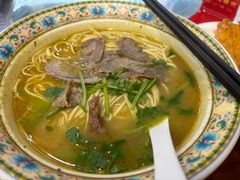 -金杨拉面王小吃面馆·牛三宝面·红烧牛肉粉