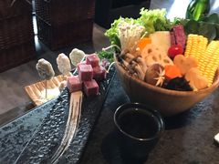 -湊湊火锅·茶憩(新中关购物中心店)