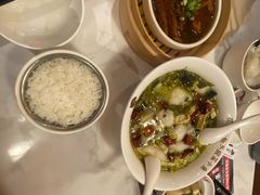 -渝是乎酸菜鱼(龙旗购物中心店)