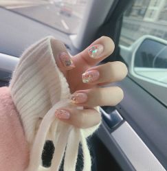 -悦指间美甲美睫