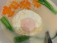 -醉辉皇上海之巅(上海中心大厦店)