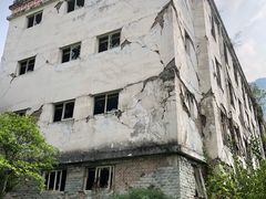 -四川汶川特大地震漩口中学遗址
