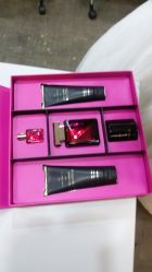 -上海彩妆秀摄影设计有限公司