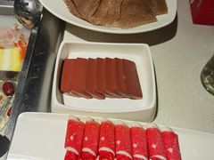 -海底捞火锅鲜切牛肉主题店(长寿路店)