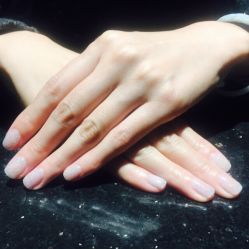 -悦指间美甲美睫