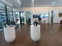 -宁波宝信宝马4S店(江北日湖店)