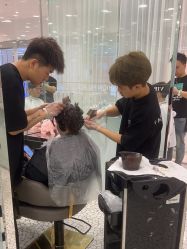 点击看大图 -时尚殿堂hair salon(上地华联店)