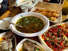 葱葱鲫鱼-正荣酒家葱葱鲫鱼