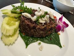 -Chom Cafe and Restaurant