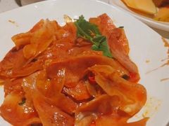 -小鱼小牛·鱼牛干锅·脆鱼火锅(世欧广场店)