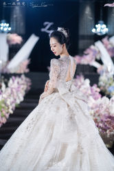 -台湾蔡美月婚纱租赁