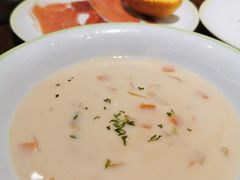 -萨莉亚意式餐厅(杭州滨江天街店)