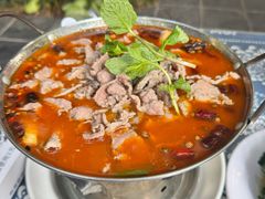酸笋牛肉锅仔-嘉里饭庄