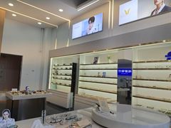 -视野联行眼镜·蔡司·控优点授权(长白万象汇店)