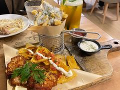 -Mark&Mars Restaurant