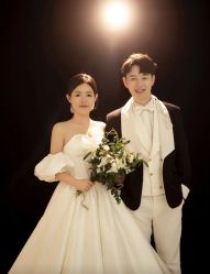 -拾年·定制婚纱摄影