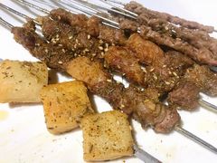 -三个大叔烤羊肉串·炭炉砂锅菜(西三旗店)