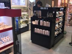-关西国际机场直营免税店