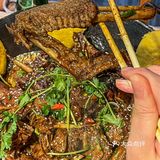 东北同事的老乡开的，88三人餐💰，锅包肉不能更正宗了