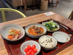 -山食间·中式营养轻餐(保利时光里店)