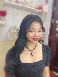 -红馆妆造(中央大街店)