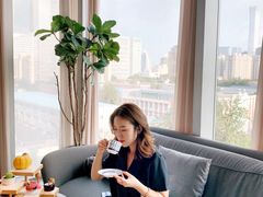 -The ROOF (通盈中心店)