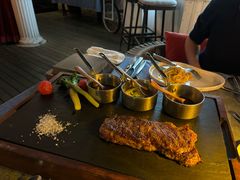 -弦月窗LUNETTE BY AMANDA(复兴路店)