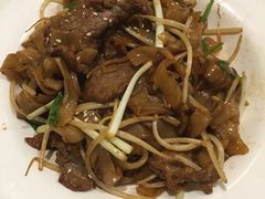 -新大咀港式茶餐厅(宝山万达店)