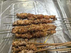 肥瘦-勃利地摊·勃立小串烧烤