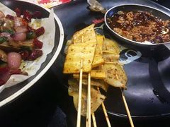 -何师烧烤·香辣蟹·川菜·30年老品牌(太古里旗舰店)