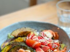 烟熏三文鱼烤南瓜沙拉-A30 BISTRO