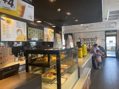 面包甜点陈列柜-麦当劳(健德桥得来速店)