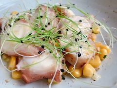 八爪鱼配烤玉米-BOR Eatery(安福路店)