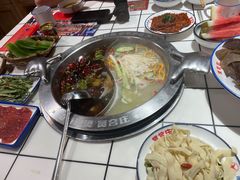 -喜悦小串丹东小黄牛海鲜烧烤大排档(民主广场店)