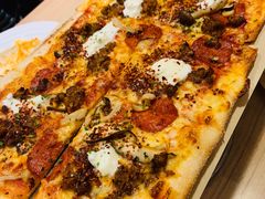 炙烤澳洲牛肉比萨（大方薄底）-必胜客(花舞大唐博物馆店)