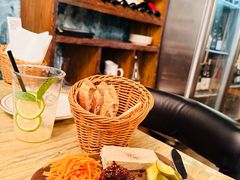 -羽深肉铺 Steak & Wine